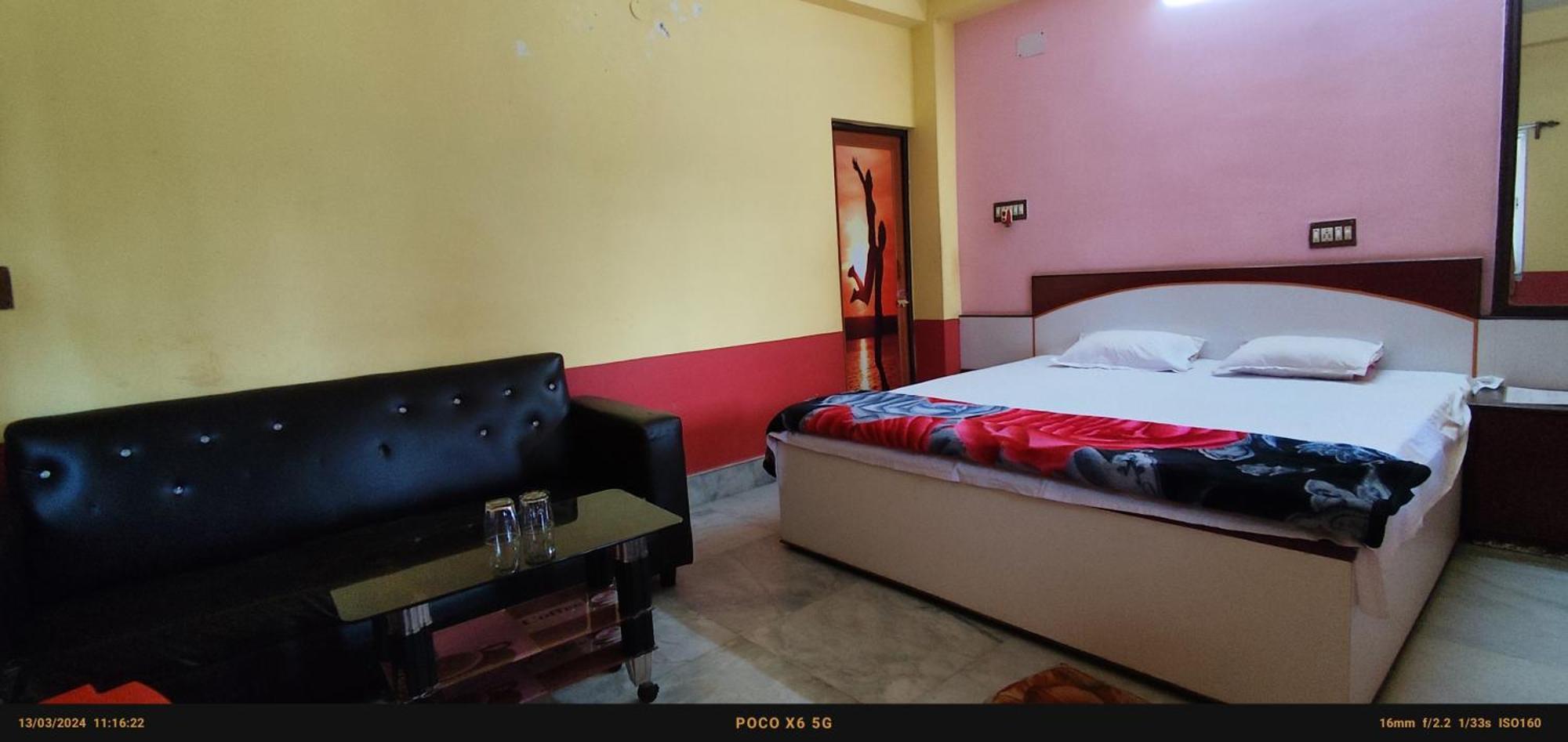 India Tours Only Ekanta Apan Hotel Mathurakhanda Ngoại thất bức ảnh